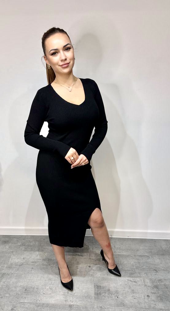 Sukienka elegancka dzianinowa